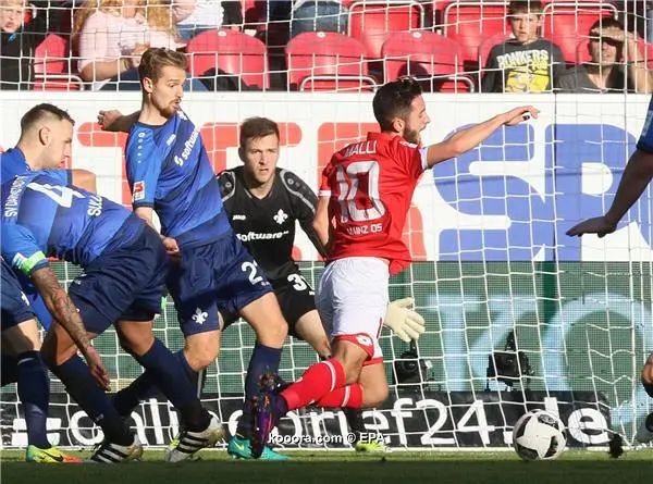 ?i=epa%2fsoccer%2f2016-10%2f2016-10-16%2f2016-10-16-05587928_epa