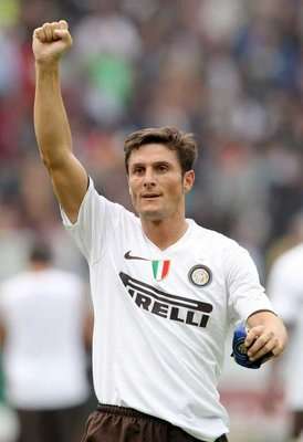 قائد نادي إنتر ميلان خافيير زانيتي