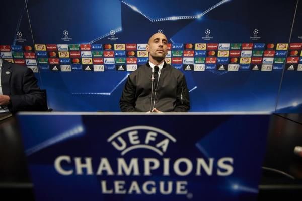  زاباليتا في مؤتمر صحفي