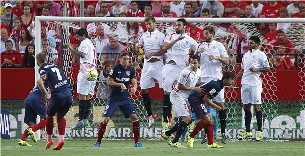 أتلتيكو مدريد وإشبيلية