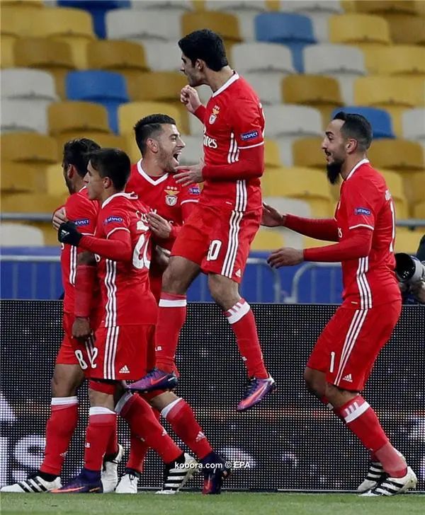 ?i=epa%2fsoccer%2f2016-10%2f2016-10-19%2f2016-10-19-05592564_epa