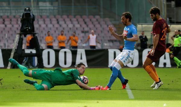 2016-10-15t134249z_966339521_d1aeuhcvgjaa_rtrmadp_3_soccer-italy_reuters