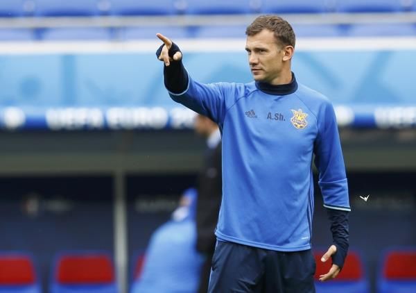 2016-06-15t172734z_496894271_lr1ec6f1cho7x_rtrmadp_3_soccer-euro-ukr_reuters