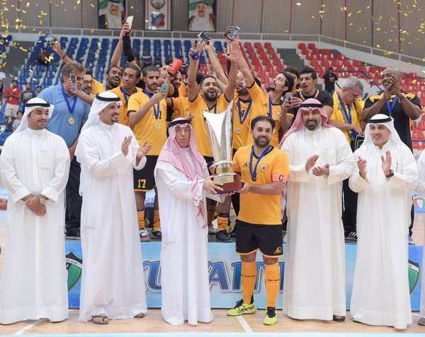تتويج فريق القادسية لكرة الصالات