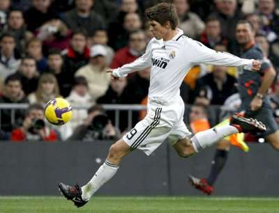 هونتلار ضمن خـطط مدرب الميلان ليوناردو