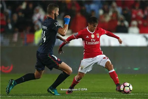 ?i=epa%2fsoccer%2f2016-10%2f2016-10-23%2f2016-10-23-05600119_epa