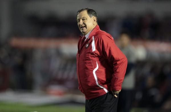 2013-04-05t011713z_643465658_gm1e9450pea01_rtrmadp_3_soccer-libertadores_reuters