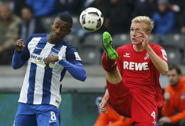 2016-10-22t155454z_1410184815_lr1ecam18782p_rtrmadp_3_soccer-germany_reuters