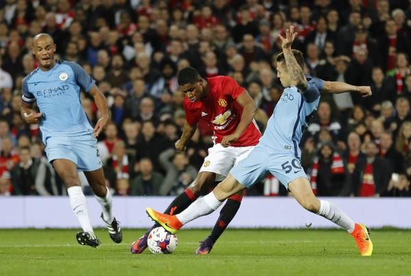 2016-10-26t194408z_120512648_mt1aci14652979_rtrmadp_3_soccer-england-mun-mci_reuters