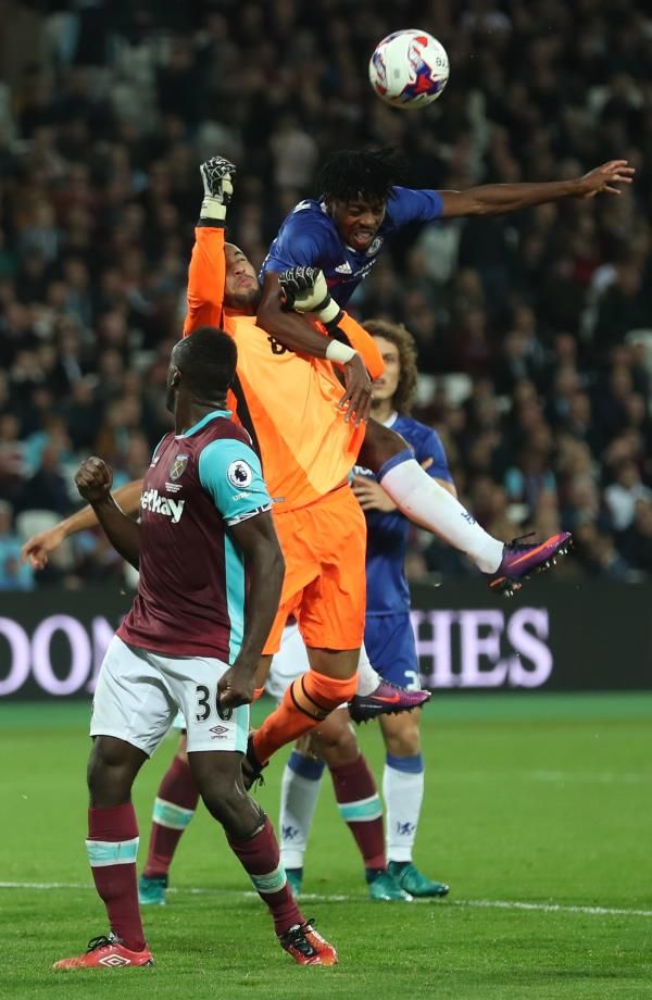 2016-10-26t195740z_120513460_mt1aci14652998_rtrmadp_3_soccer-england-whu-che_reuters