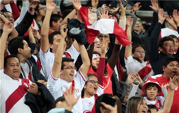 جماهير بيرو