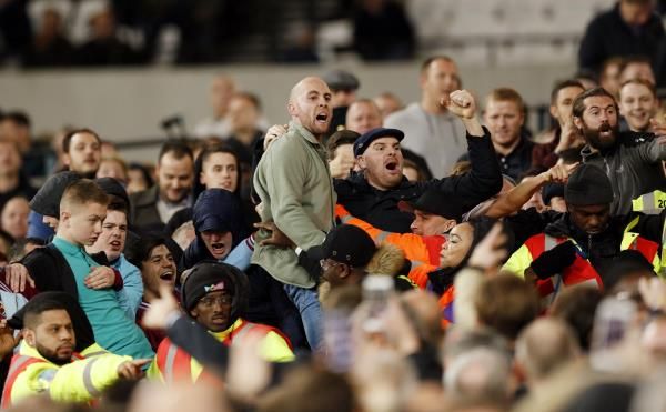 2016-10-26t203424z_120515664_mt1aci14653091_rtrmadp_3_soccer-england-whu-che_reuters