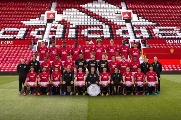 manchester-united-fc-team-photo
