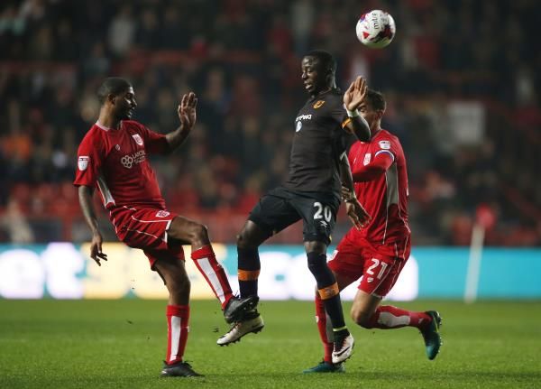 2016-10-25t202055z_120428455_mt1aci14651934_rtrmadp_3_soccer-england-bsc-hul_reuters