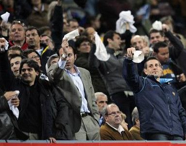 جماهير برشلونة (أرشيفية)