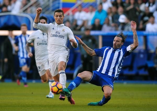2016-10-29t165207z_1842481226_s1beujuhkhaa_rtrmadp_3_soccer-spain-alv-rea_reuters