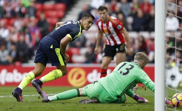 2016-10-29t131412z_120748452_mt1aci14654666_rtrmadp_3_soccer-england-sun-ars_reuters