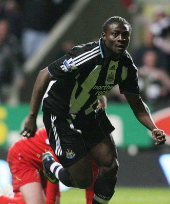  النيجيري اوبافيمي مارتينز 