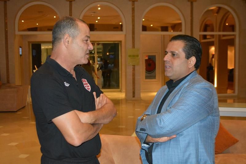 المدرب قيس اليعقوبي صحبة رئيس الافريقي سليم الرياحي