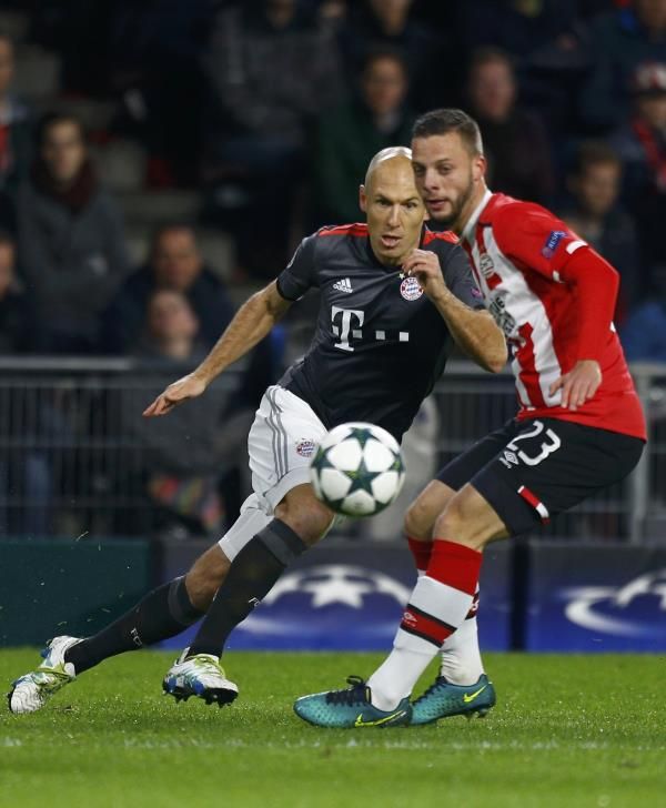 2016-11-01t204725z_1610087855_lr1ecb11lqrmj_rtrmadp_3_soccer-champions-psv-bay_reuters