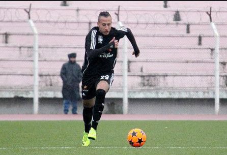 لخضارى عادل