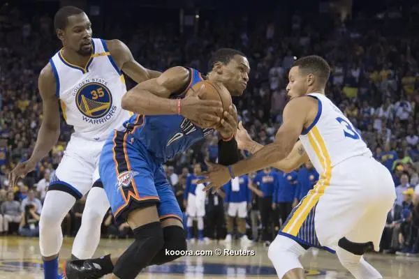 ?i=reuters%2f2016-11-04%2f2016-11-04t040540z_1621144849_nocid_rtrmadp_3_nba-oklahoma-city-thunder-at-golden-state-warriors_reuters