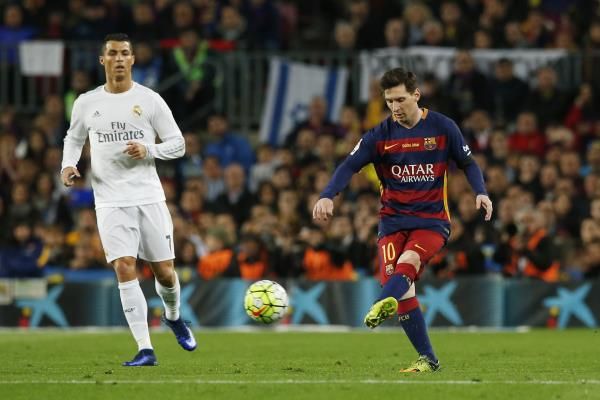  تنافس محتمل بين رونالدو وميسي على الجائزة