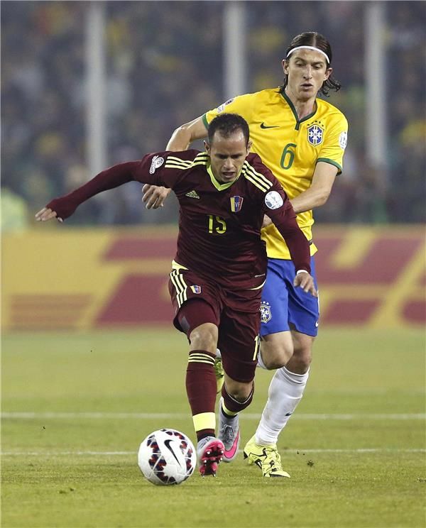 جيرا خلال مباراة البرازيل