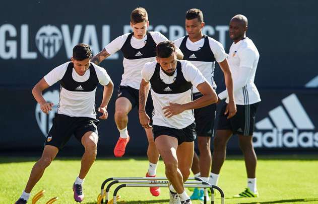 من تداريب فريق فالينسيا