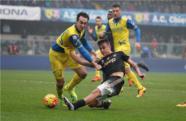 من مباراة سابقة بين الفريقين