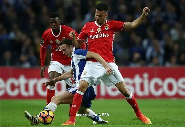 ?i=epa%2fsoccer%2f2016-11%2f2016-11-06%2f2016-11-06-05620281_epa