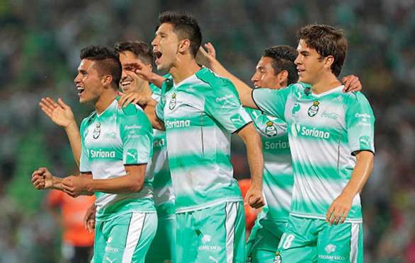 لاعبي سانتوس لاجونا