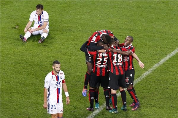 نيس مفاجأة الموسم