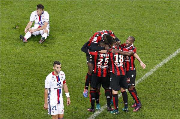 نيس مفاجأة الموسم