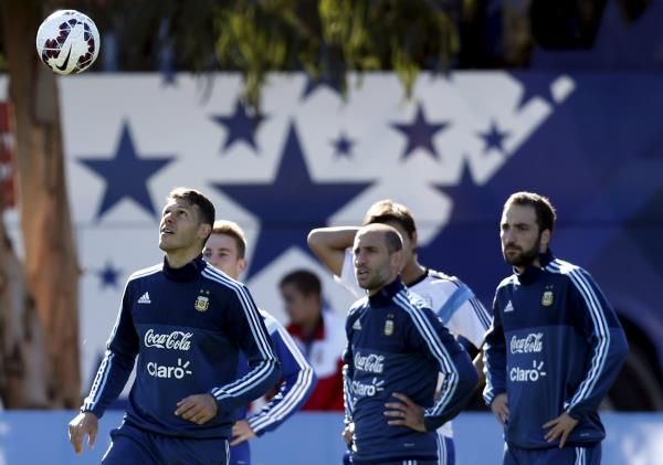 جانب من تدريبات الأرجنتين