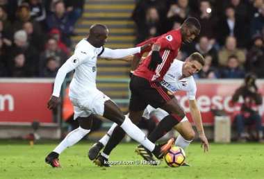 ?i=reuters%2f2016-11-06%2f2016-11-06t161935z_121450775_mt1aci14664514_rtrmadp_3_soccer-england-swa-mun_reuters