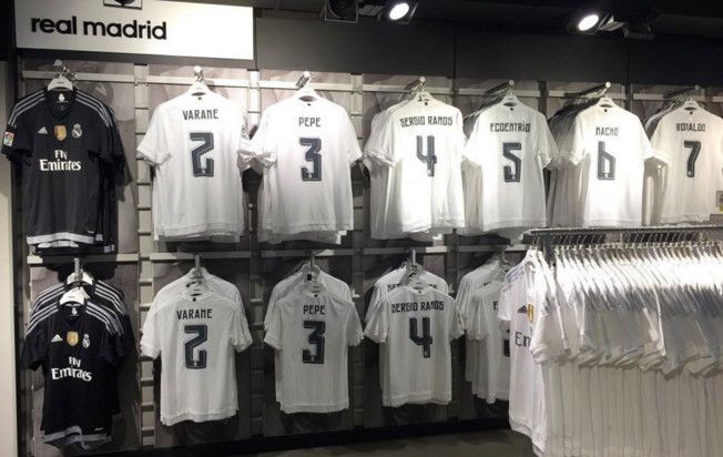 قمصان ريال مدريد