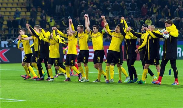 لاعبو بوروسيا دورتموند