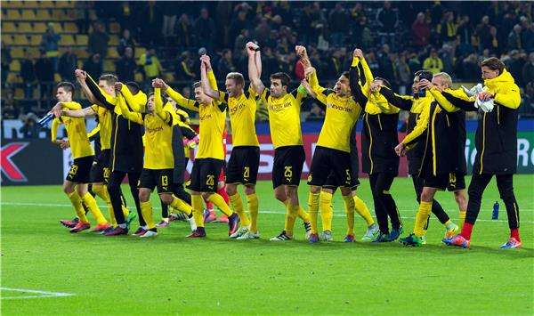 لاعبو بوروسيا دورتموند