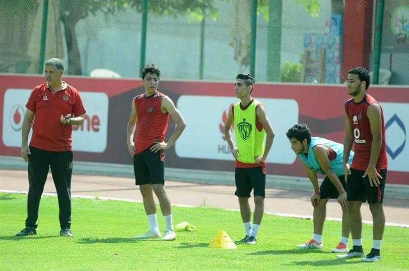 أكرم توفيق (أرشيفية)