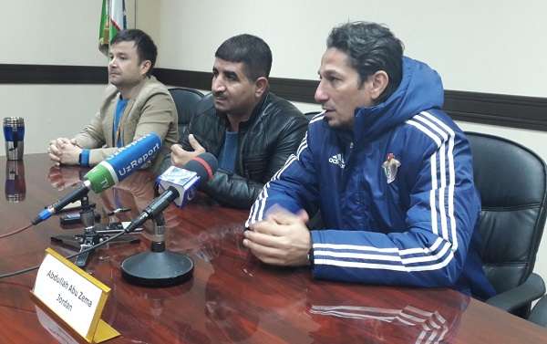 أبو زمع يتحدث في المؤتمر الصحفي