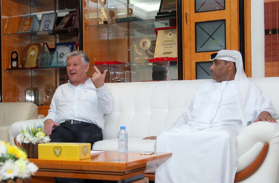 لويل يزور الوصل الإماراتي