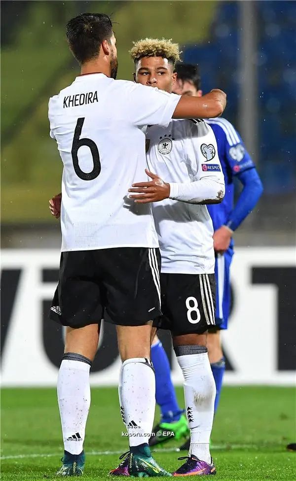 ?i=epa%2fsoccer%2f2016-11%2f2016-11-11%2f2016-11-11-05627535_epa