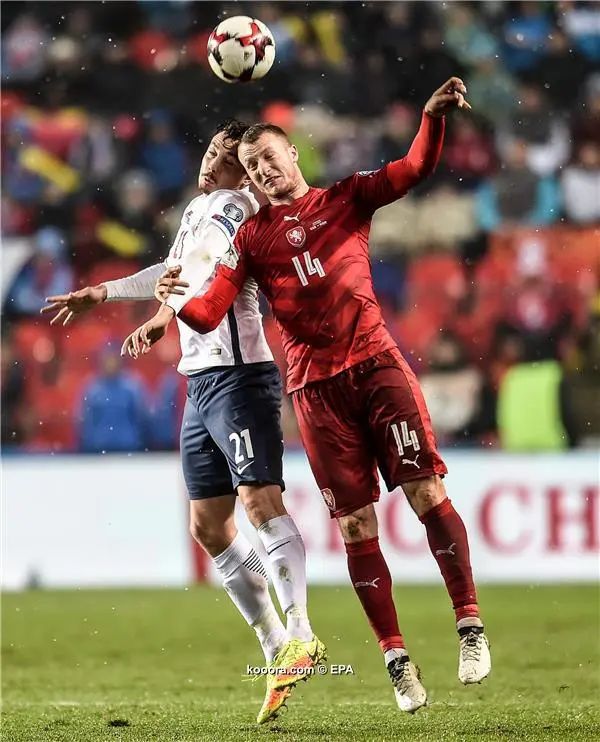 ?i=epa%2fsoccer%2f2016-11%2f2016-11-11%2f2016-11-11-05627642_epa