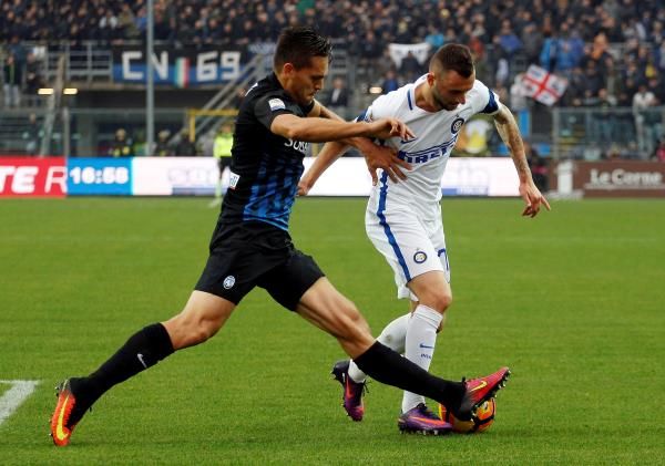 بروزوفيتش (يمين)