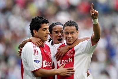 فرحة لاعبي اياكس بالهدف الاول