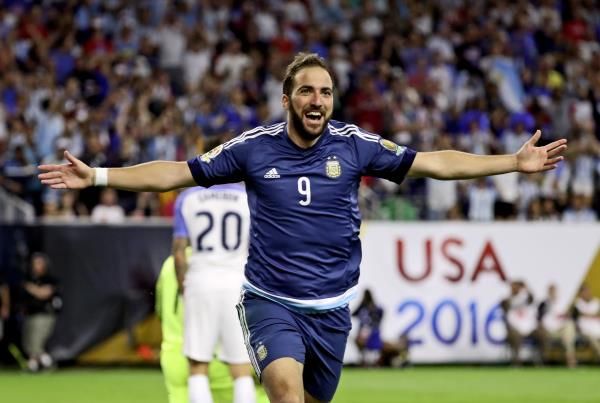 2016-06-22t033721z_57910656_nocid_rtrmadp_3_soccer-2016-copa-america-centenario-argentina-at-usa_reuters