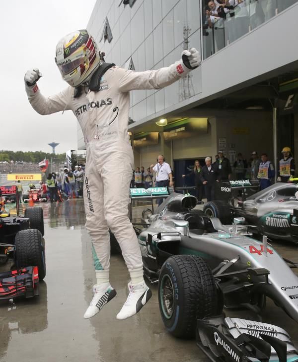 2016-11-13t193252z_1129621350_lr1ecbd1iahi9_rtrmadp_3_motor-f1-brazil_reuters