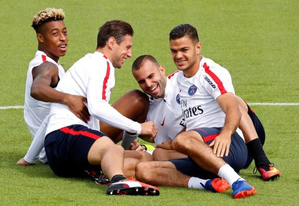 صورة أرشيفية للاعبي باريس سان جيرمان