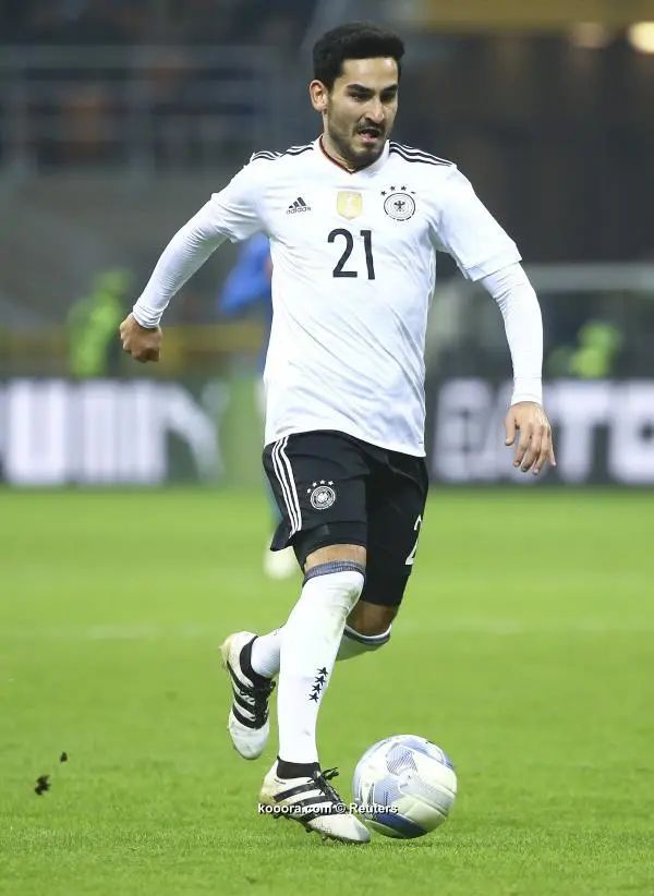 ?i=reuters%2f2016-11-15%2f2016-11-15t211625z_30021968_lr1ecbf1n316f_rtrmadp_3_soccer-friendly-ita-ger_reuters